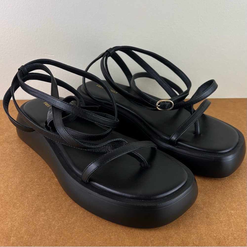 NEW FREE PEOPLE BLACK LEATHER STRAPPY PLATFORM SANDALS - Picture 2 of 13